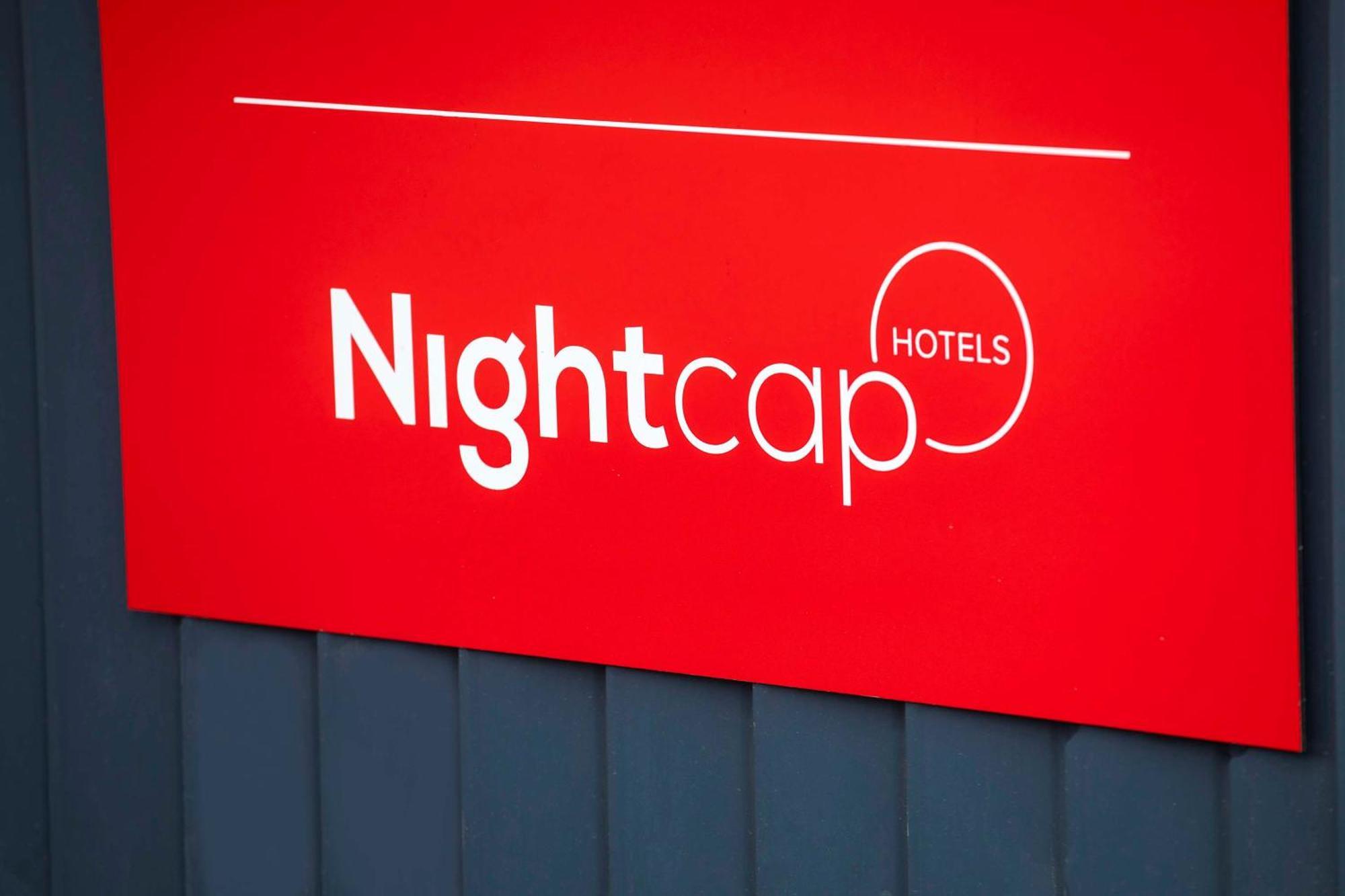 Nightcap At Marine Hotel คาร์ดเวล ภายนอก รูปภาพ